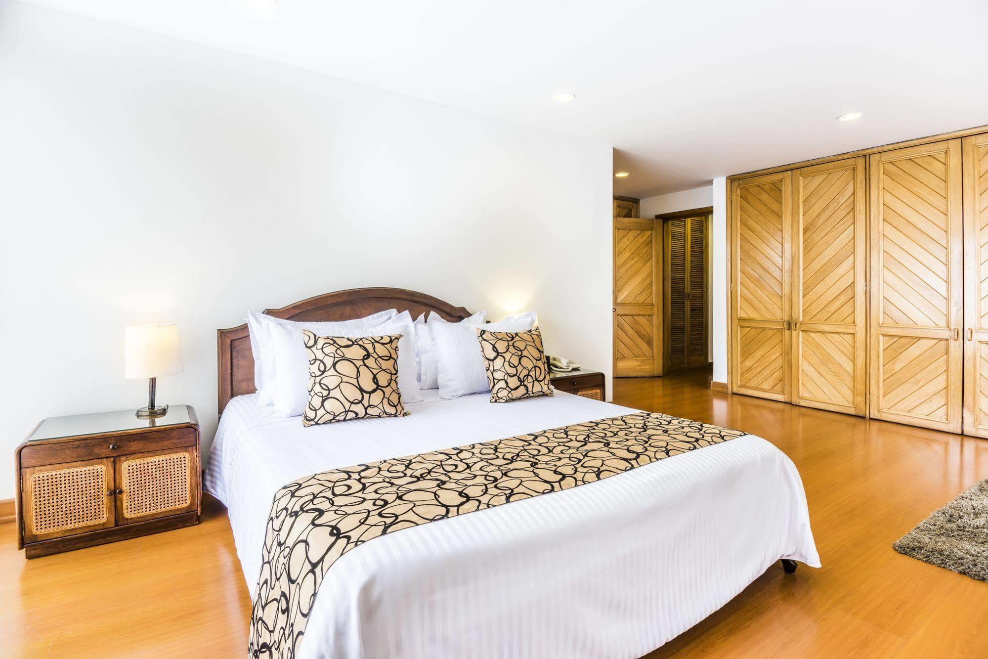 Travelers Fontana Plaza Aparthotel Bogota Exterior photo